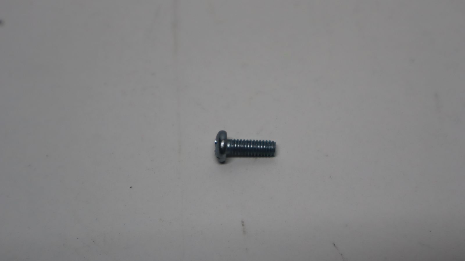 BOLT,8-32x0.5,PHILIPS HEAD MACHINE SCREW